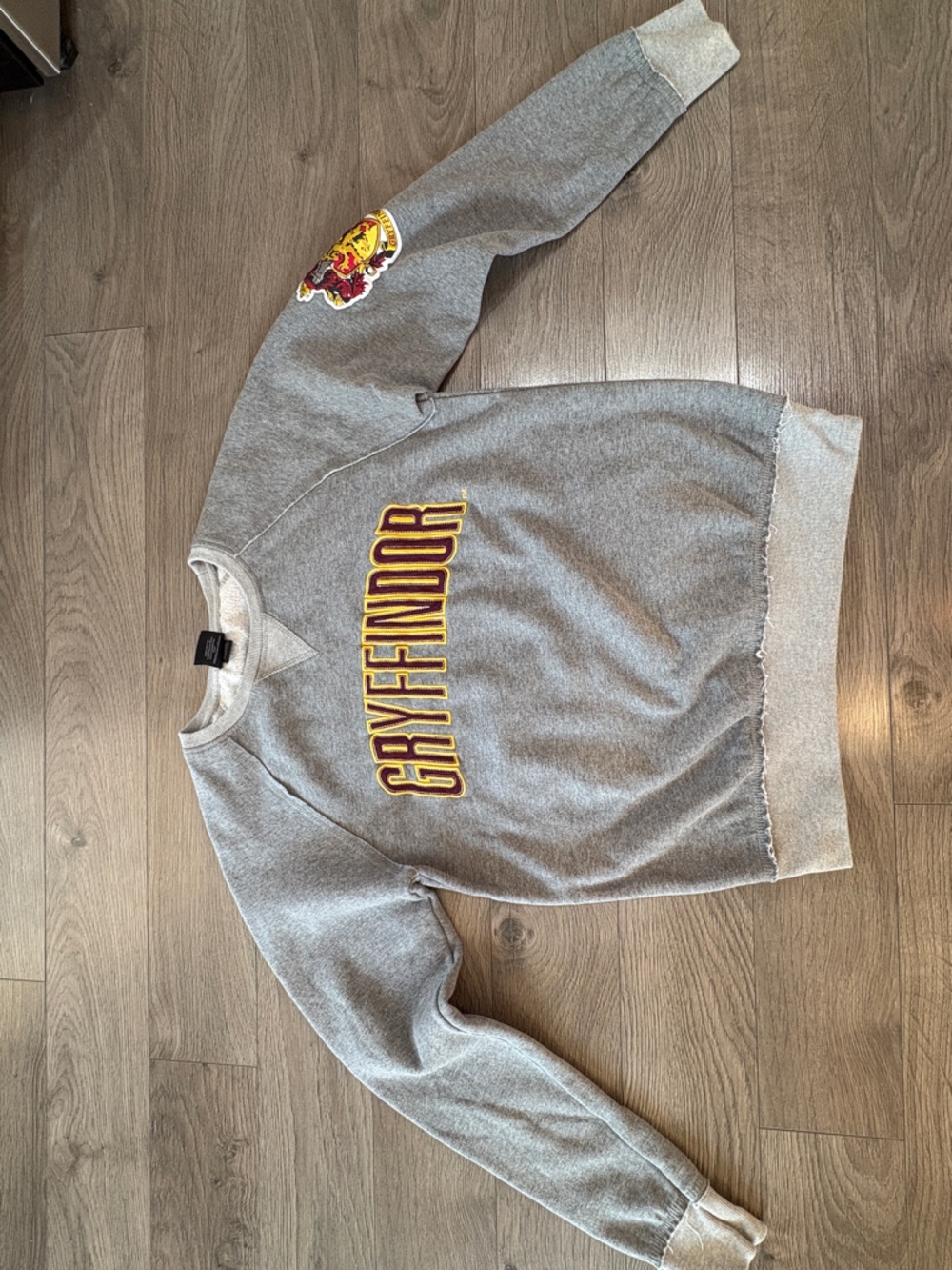 Gryffindor Crewneck Sweatshirt - Gray Size-US-M